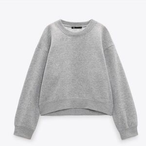 Zara women’s grey crewneck with batwing sleeves